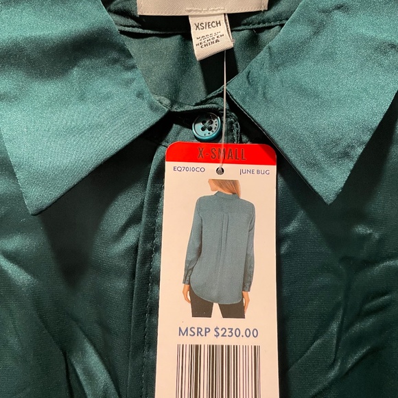 EQUIPMENT BRAND - WOMEN SIGNATURE CLASSIC TOP -   CLASSIC BLACK COLOR - Picture 7 of 15